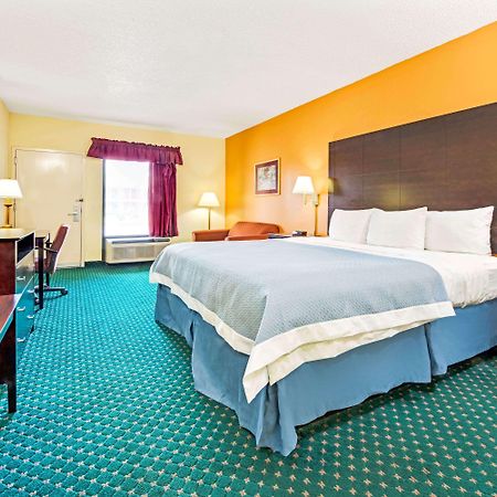 Days Inn By Wyndham Covington Exteriör bild